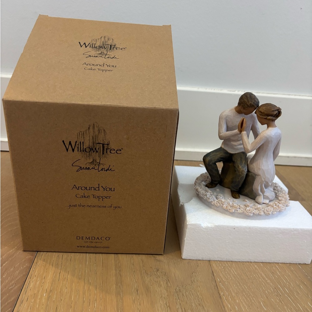 Willow Tree Around You CAKE TOPPER By Susan Lordi Hand-Painted #27342 Demdaco 5”